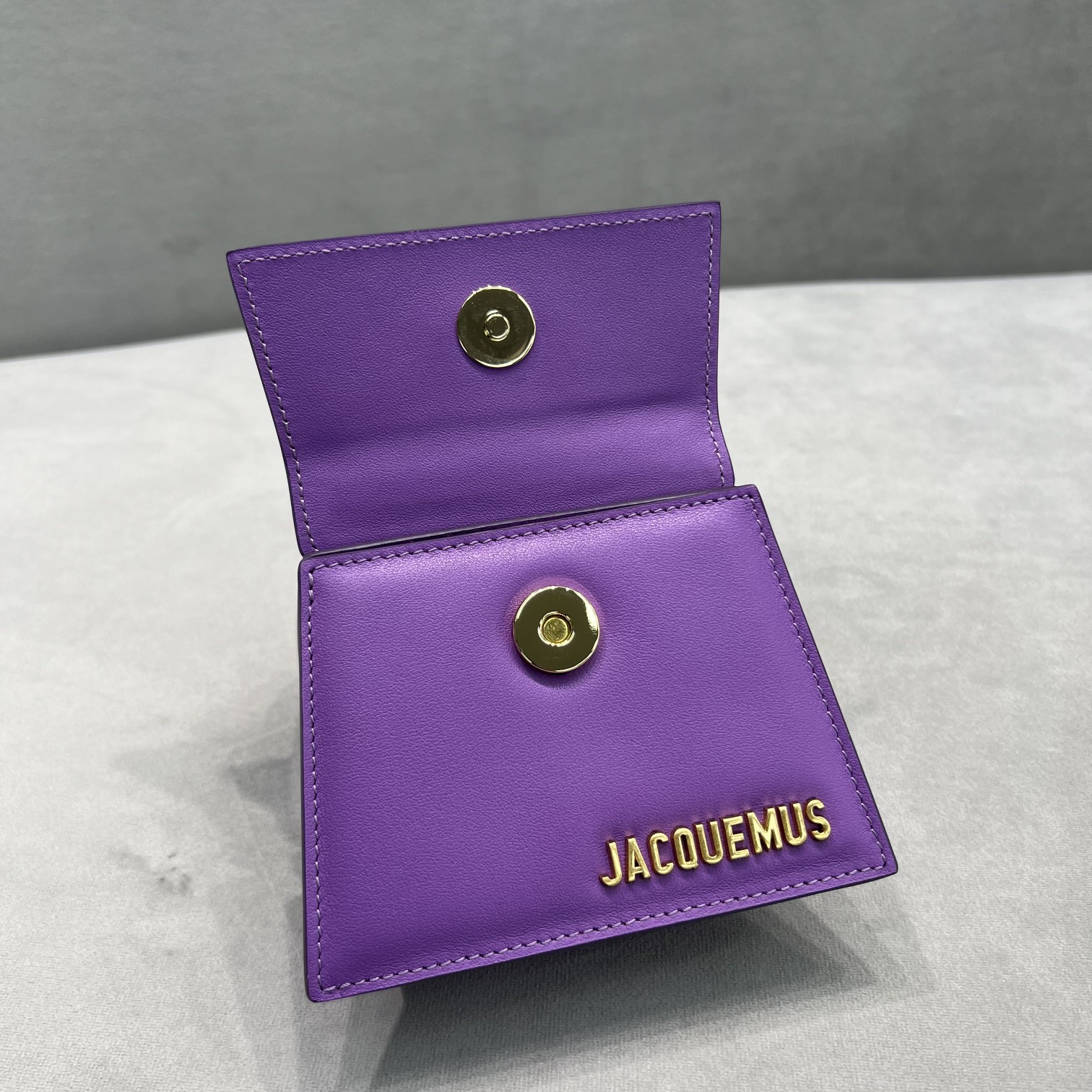 Jacquemus Le Chiquito Signature Mini Handbag(12-8-5cm) - DesignerGu