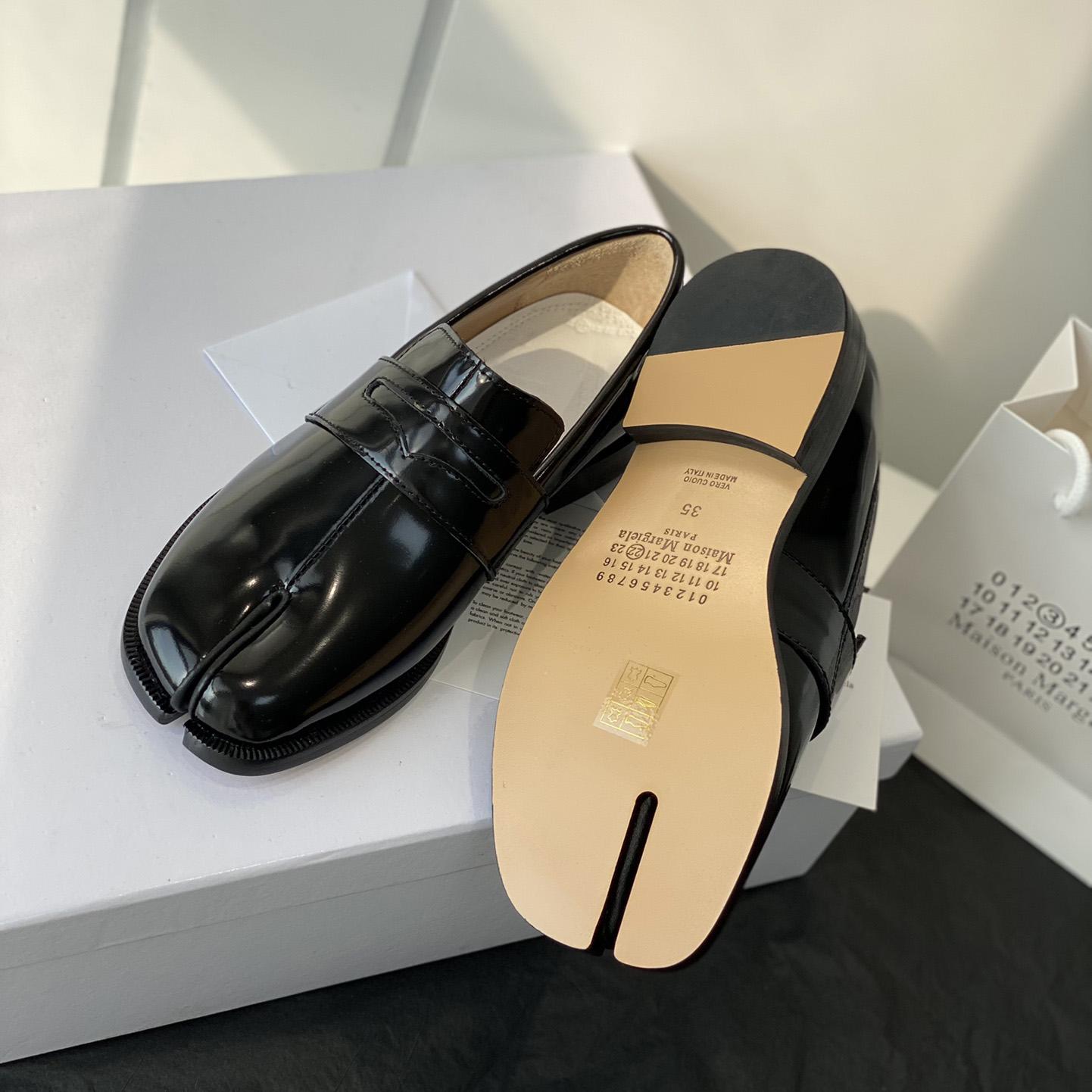 Maison Margiela Tabi Leather Loafers - DesignerGu