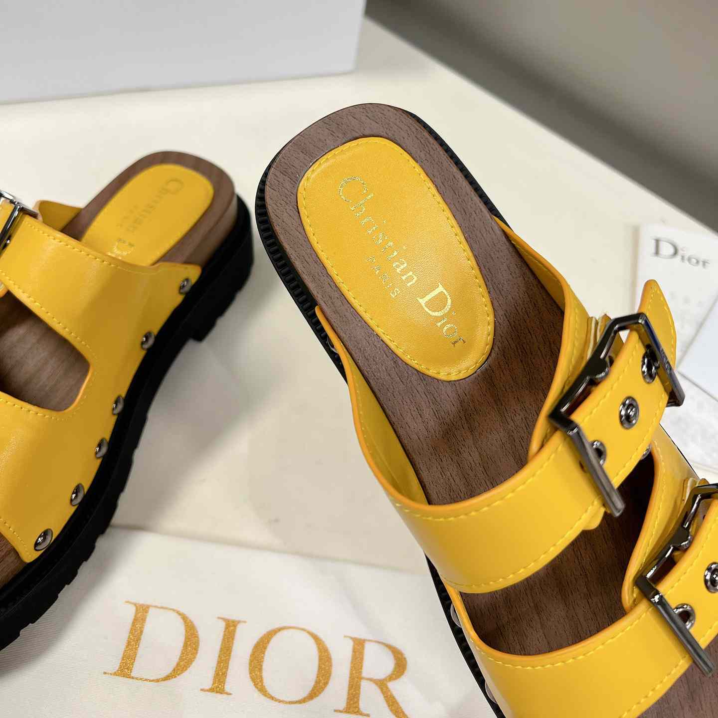 Dior Diorquake Strap Sandal - DesignerGu