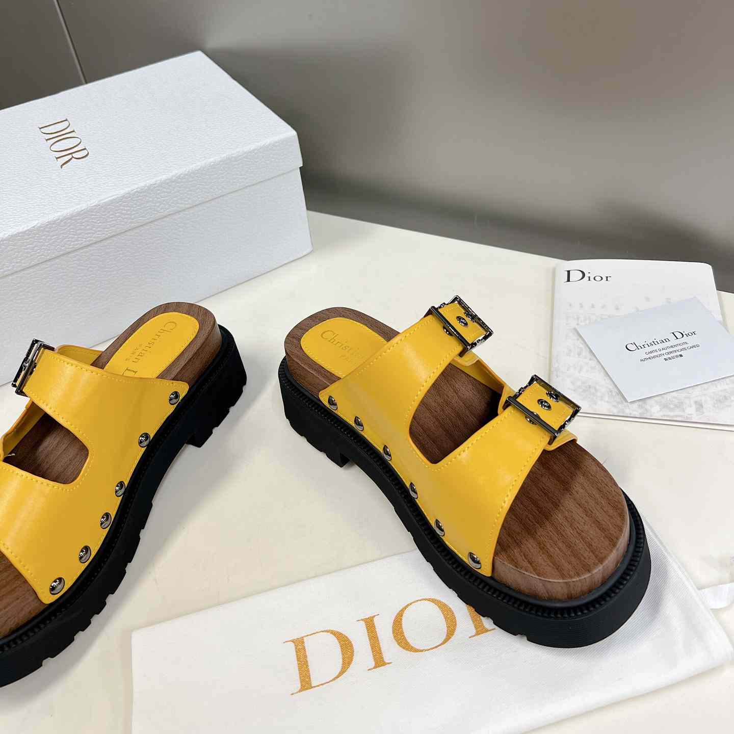 Dior Diorquake Strap Sandal - DesignerGu