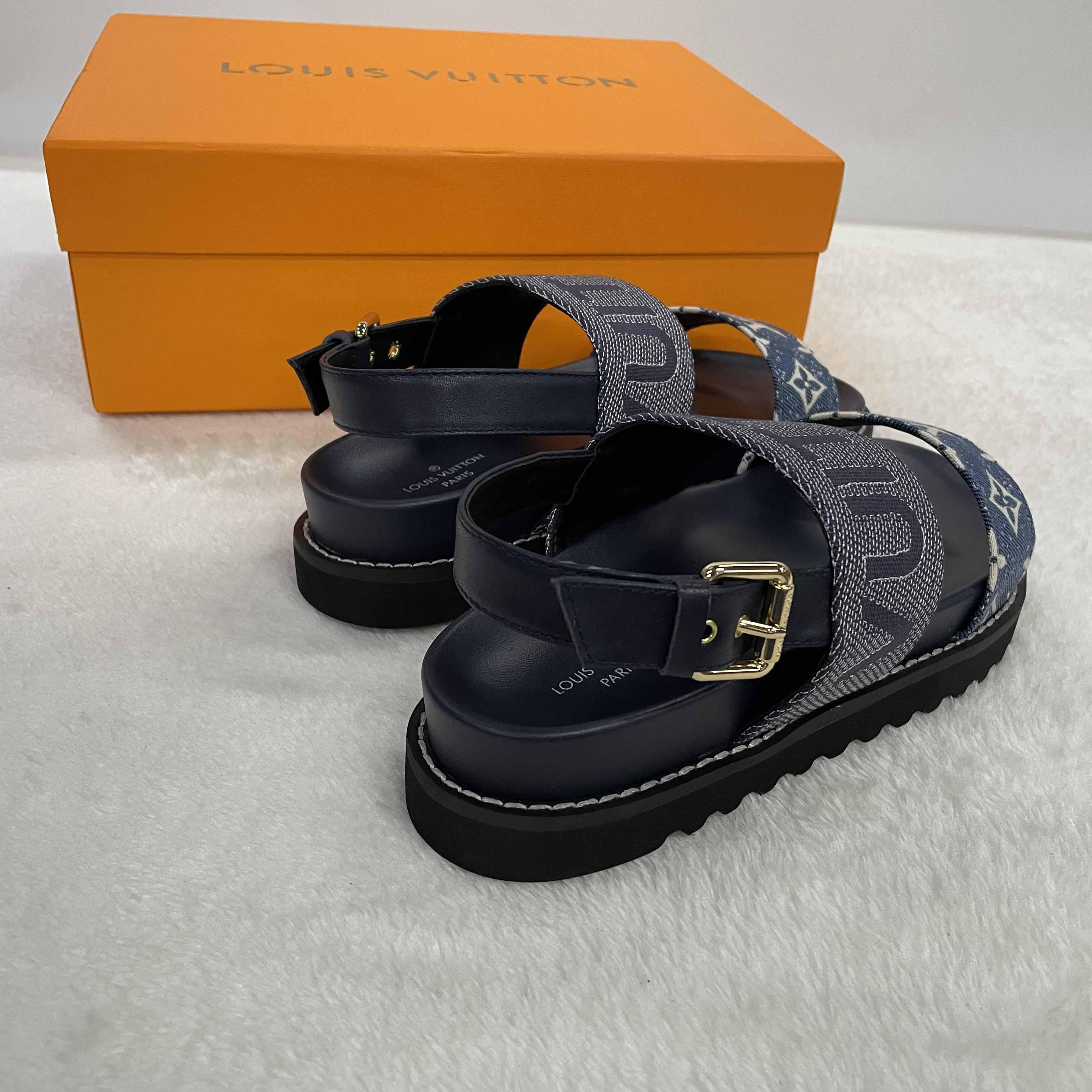 Louis Vuitton Paseo Flat Comfort Sandal      1A9RMV - DesignerGu