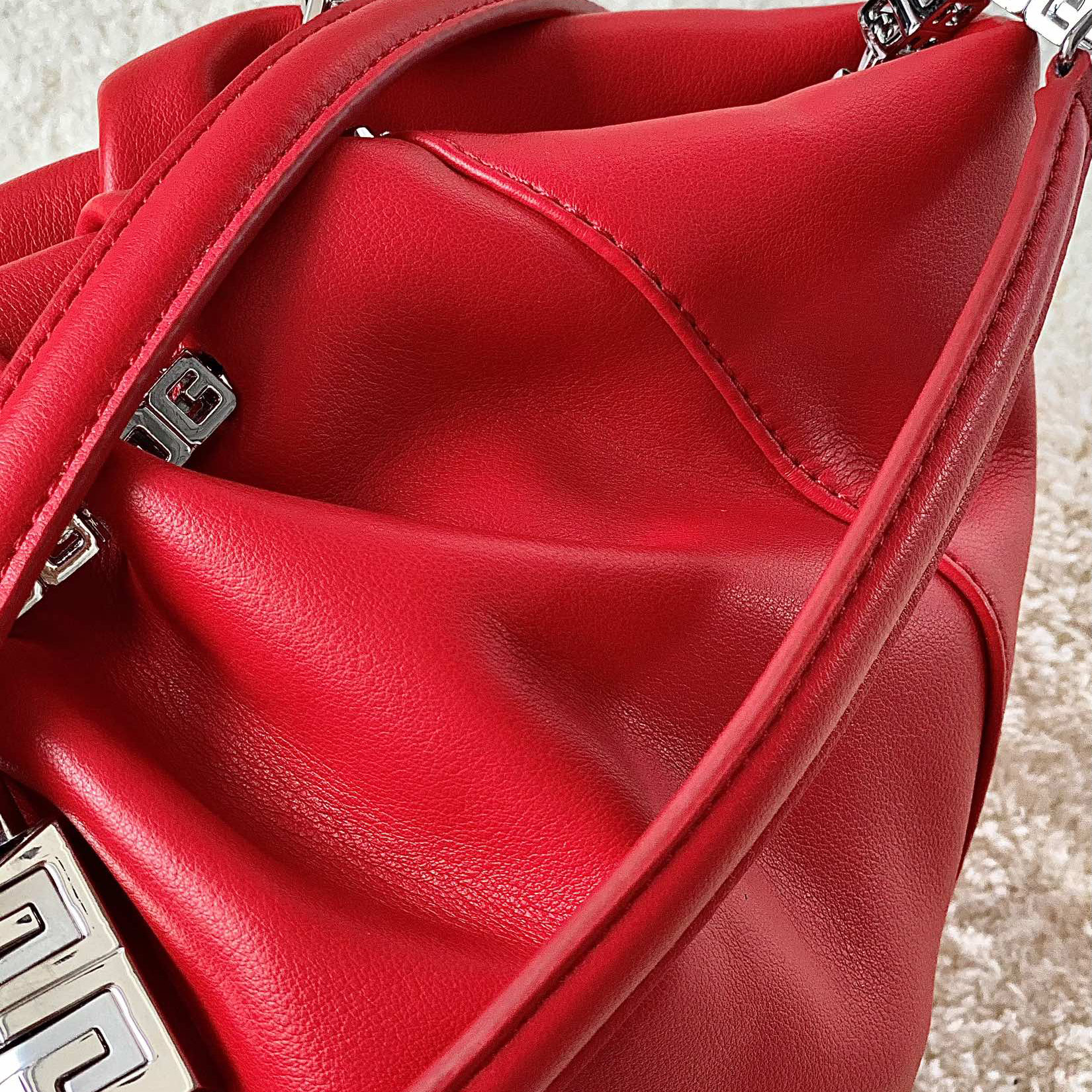 Givenchy Small Kenny Bag In Smooth Leather - Red(32-22-17cm) - DesignerGu