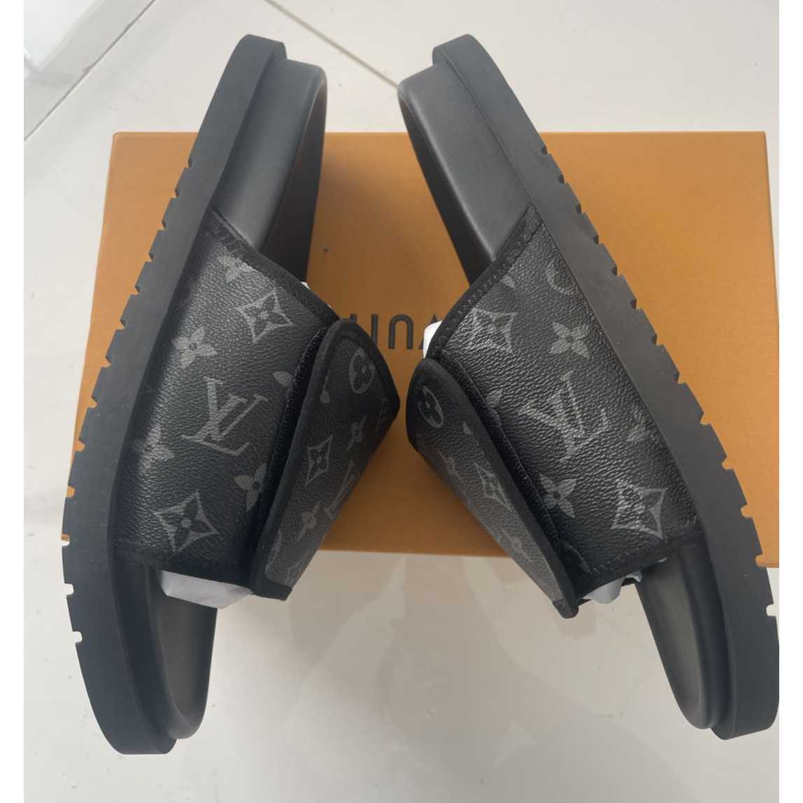 Louis Vuitton Miami Mule         1A9Z60 - DesignerGu