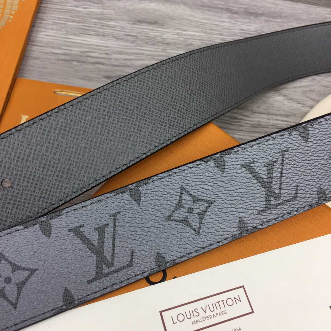 Louis Vuitton LV Pyramide 40mm Reversible - DesignerGu