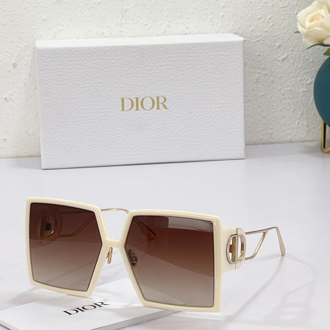 Dior 30Montaigne SU Sunglasses - DesignerGu