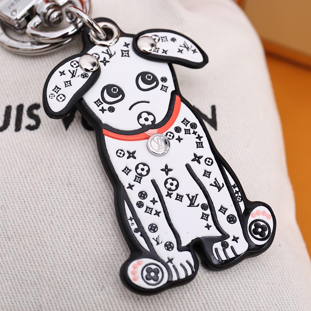 Louis Vuitton  LV Dalmata Key Holder & Bag Charm    M00746 - DesignerGu