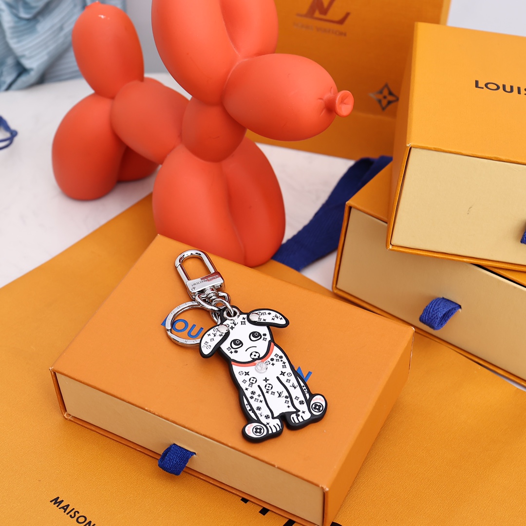 Louis Vuitton  LV Dalmata Key Holder & Bag Charm    M00746 - DesignerGu