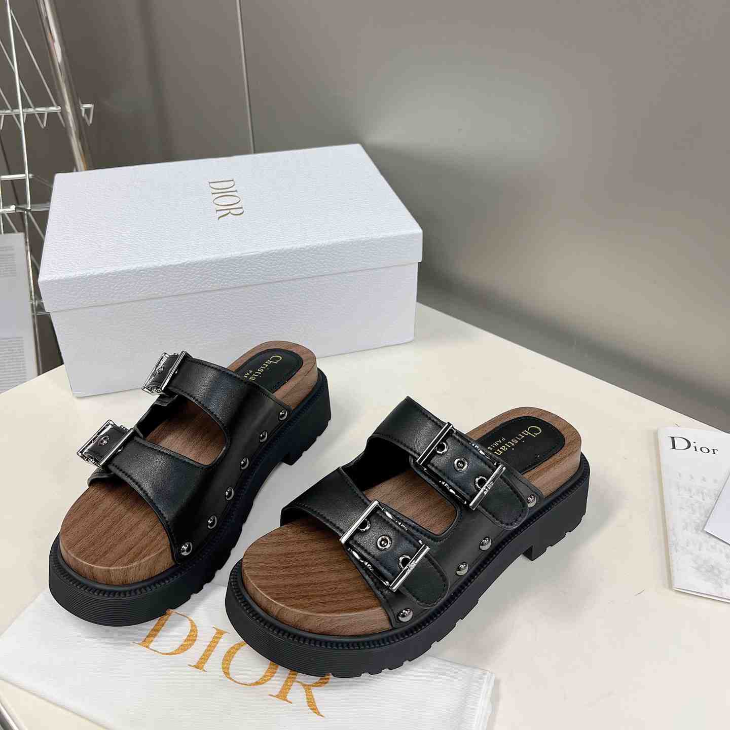 Dior Diorquake Strap Sandal - DesignerGu