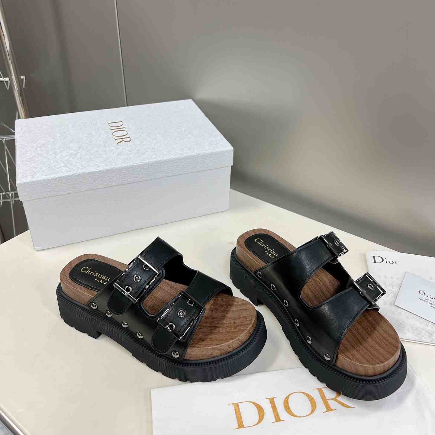 Dior Diorquake Strap Sandal - DesignerGu