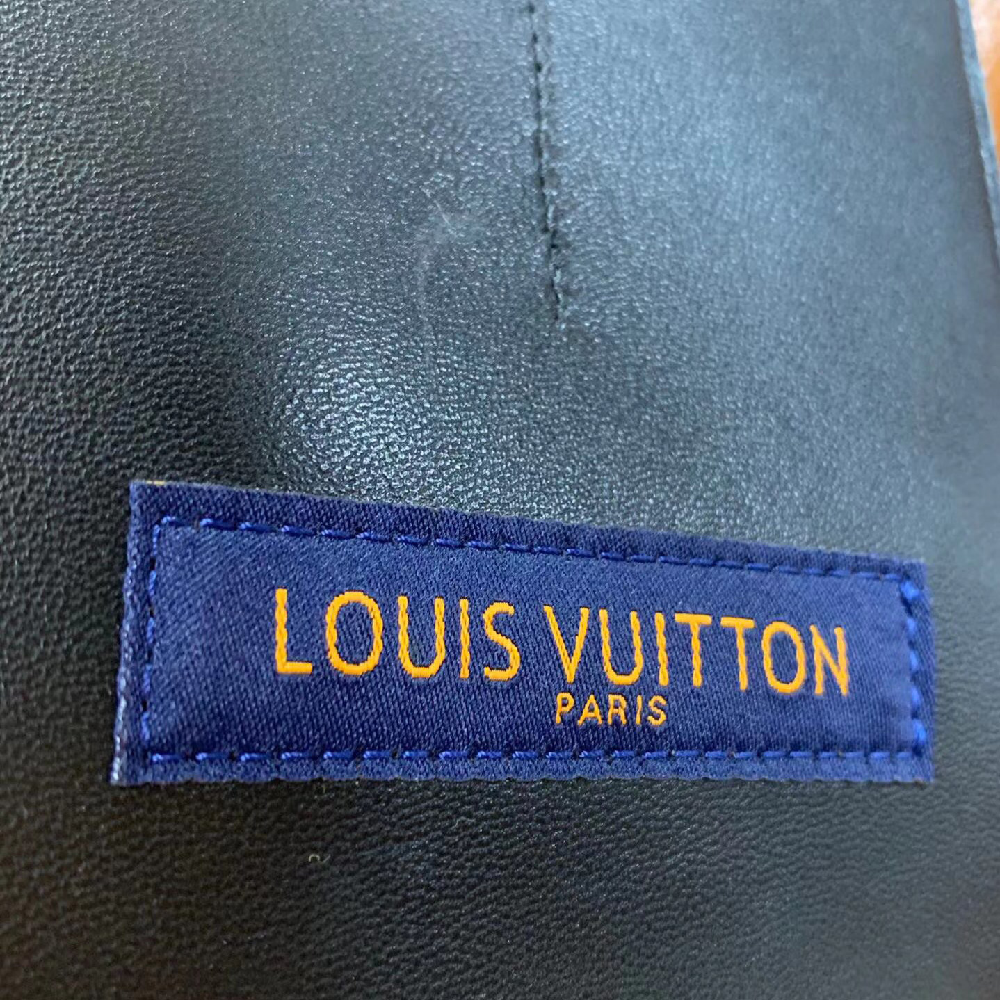 Louis Vuitton Black Monogram Embossed Leather Mid Layer  - DesignerGu