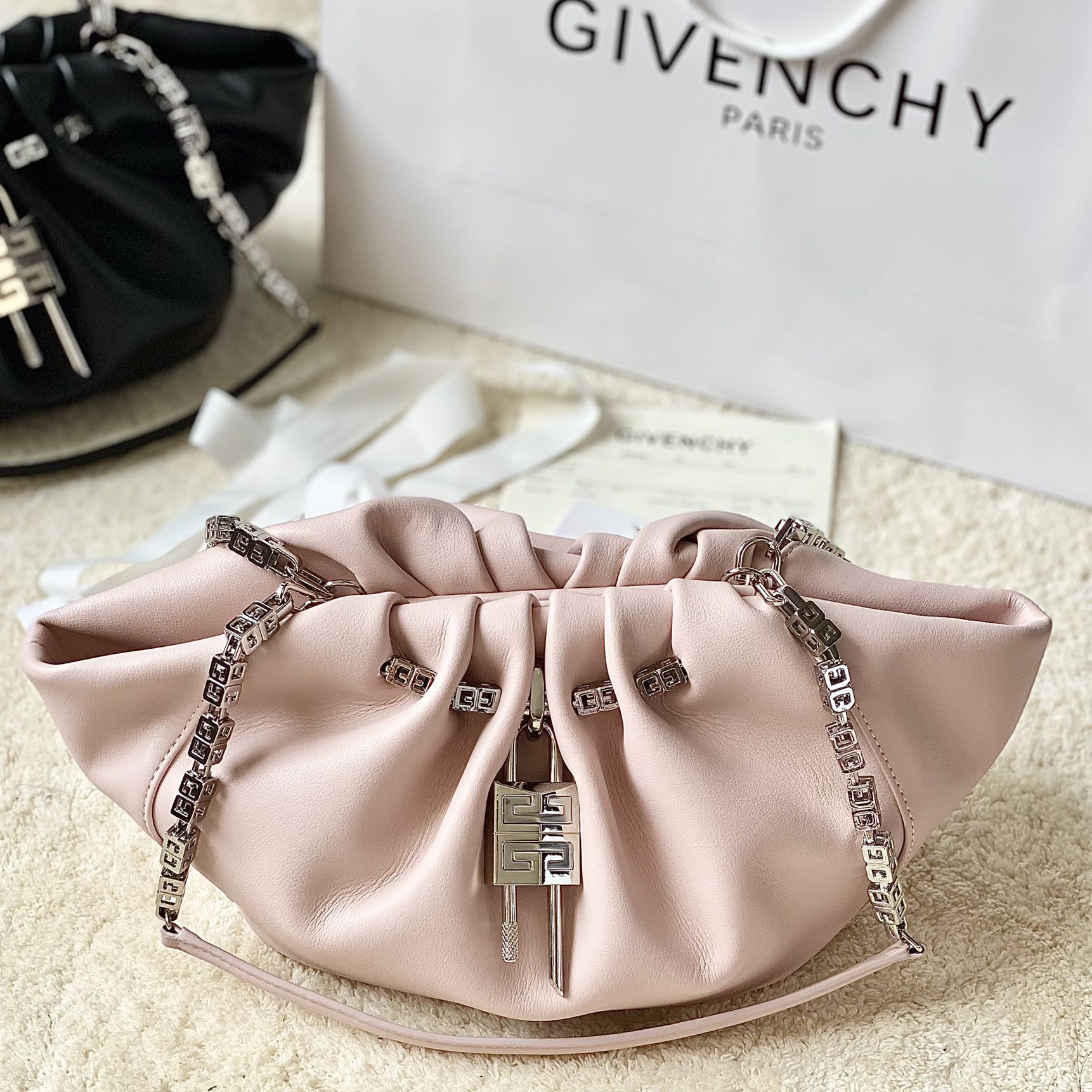 Givenchy Small Kenny Bag In Smooth Leather - Blossom Pink(32-22-17cm) - DesignerGu