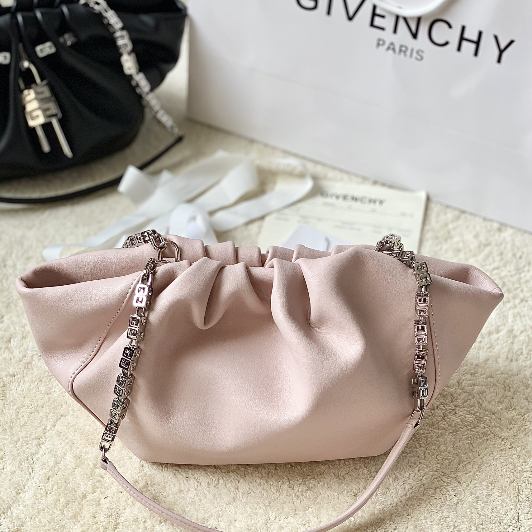 Givenchy Small Kenny Bag In Smooth Leather - Blossom Pink(32-22-17cm) - DesignerGu