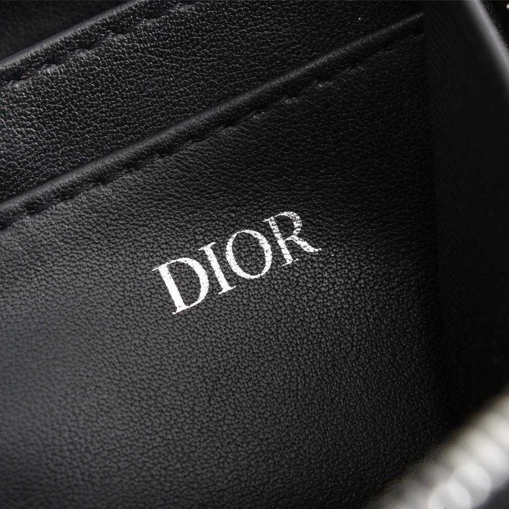 Dior Pouch With Shoulder Strap (17-12.5-5cm) - DesignerGu