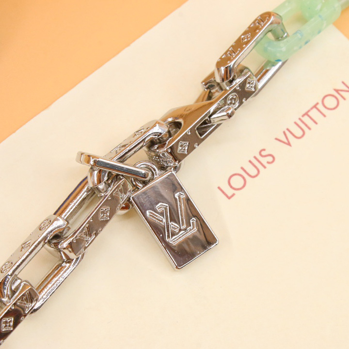 Louis Vuitton Monogram Chain Necklace  M00732 - DesignerGu