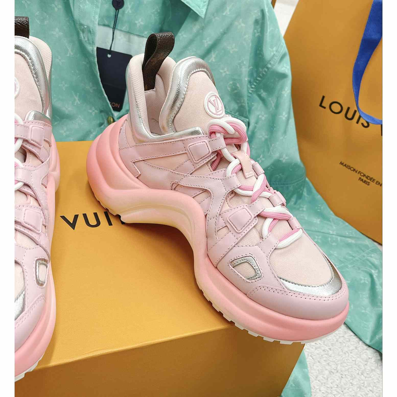 Louis Vuitton LV Archlight Sneaker       1AACM2 - DesignerGu