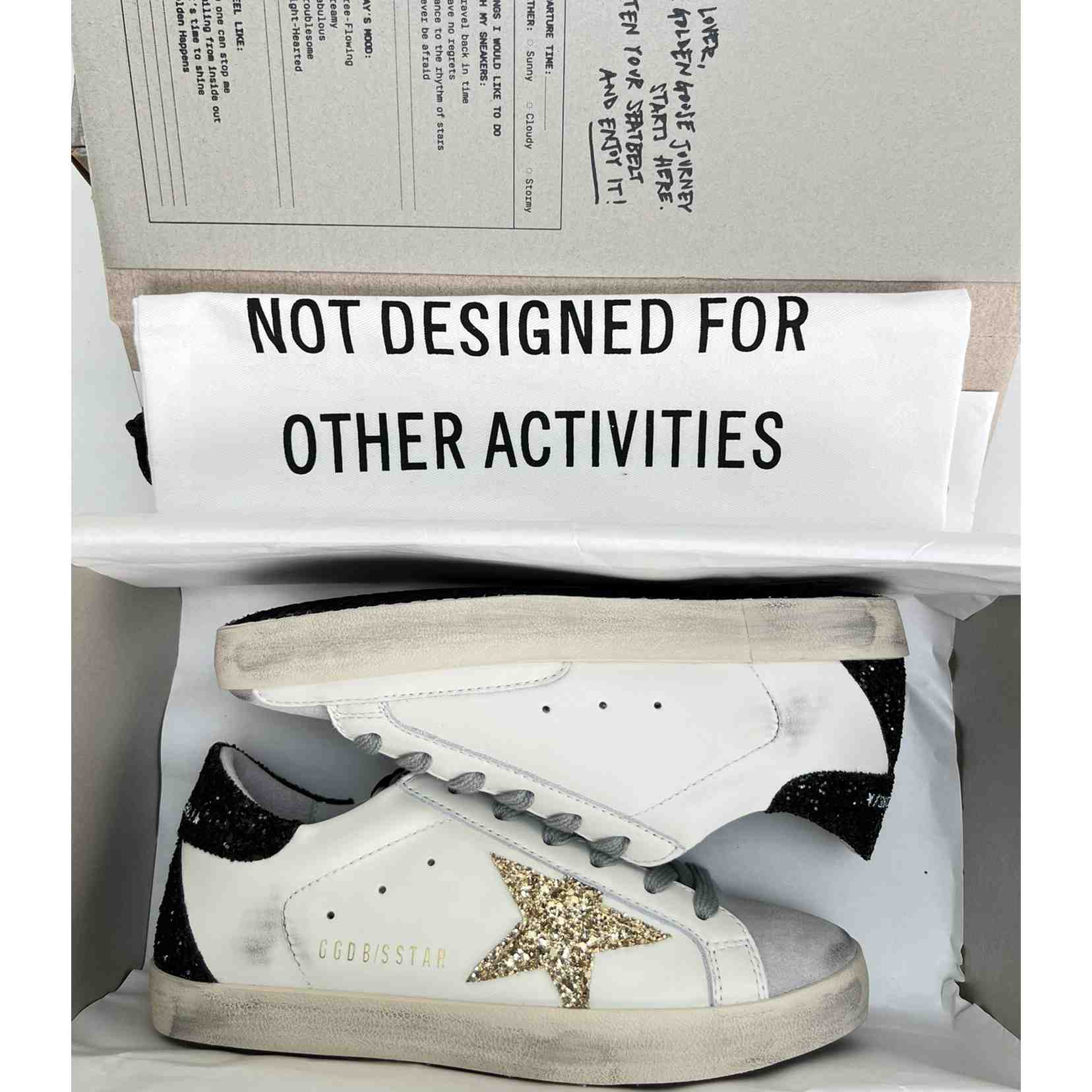 Golden Goose Super-Star Sneakers - DesignerGu