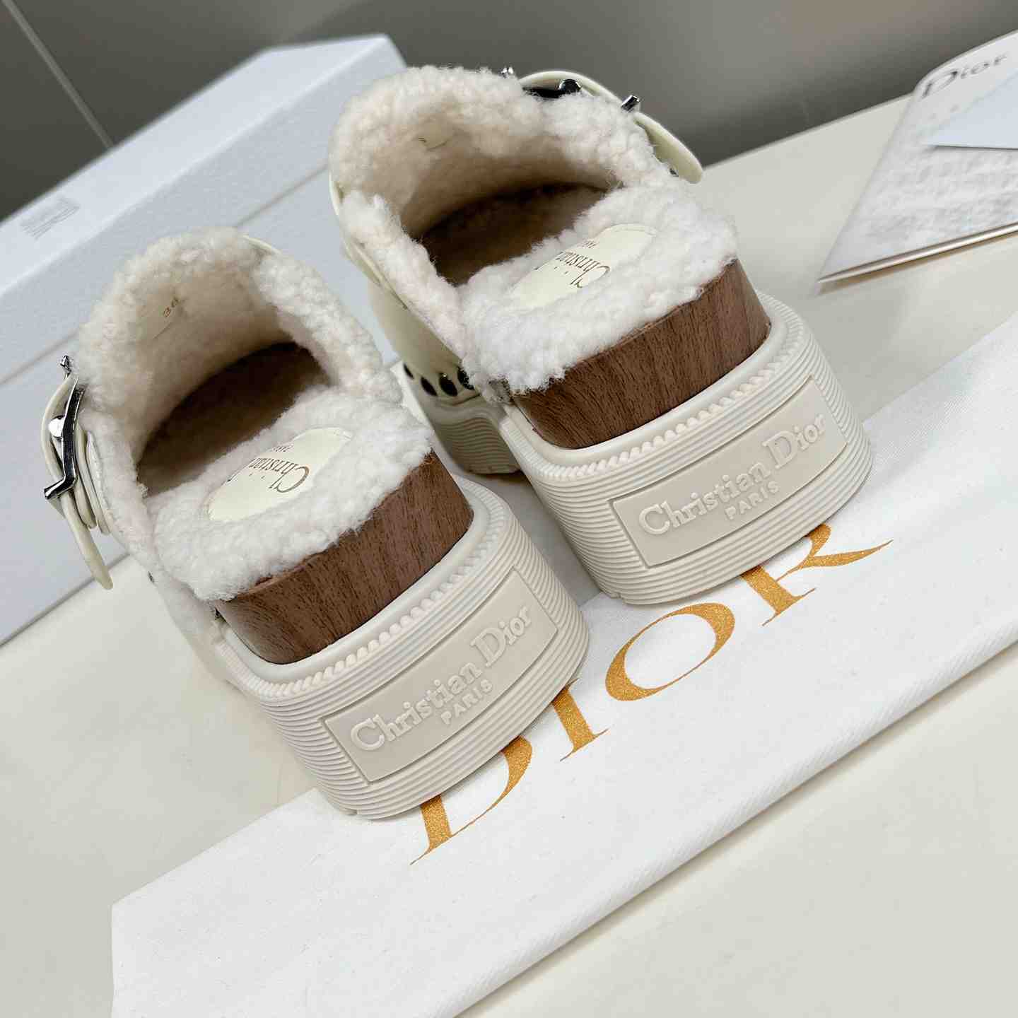 Dior Diorquake Clog - DesignerGu