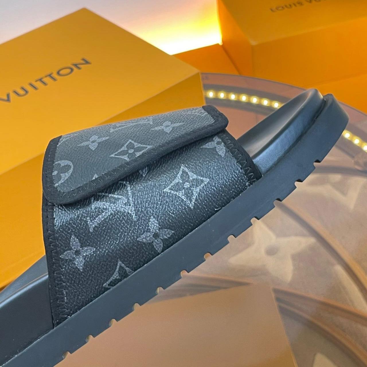 Louis Vuitton Miami Mule         1A9Z60 - DesignerGu