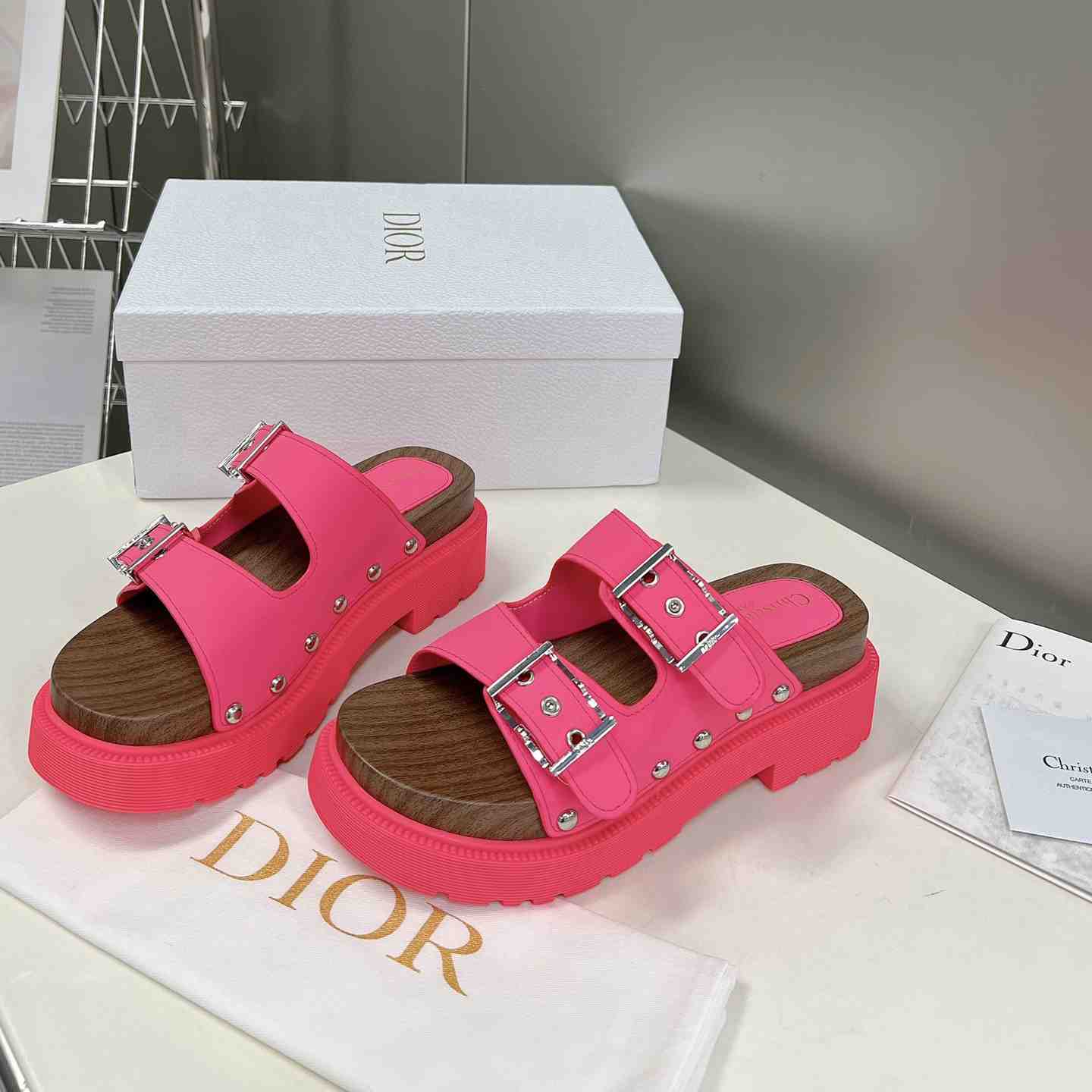 Dior Diorquake Strap Sandal - DesignerGu