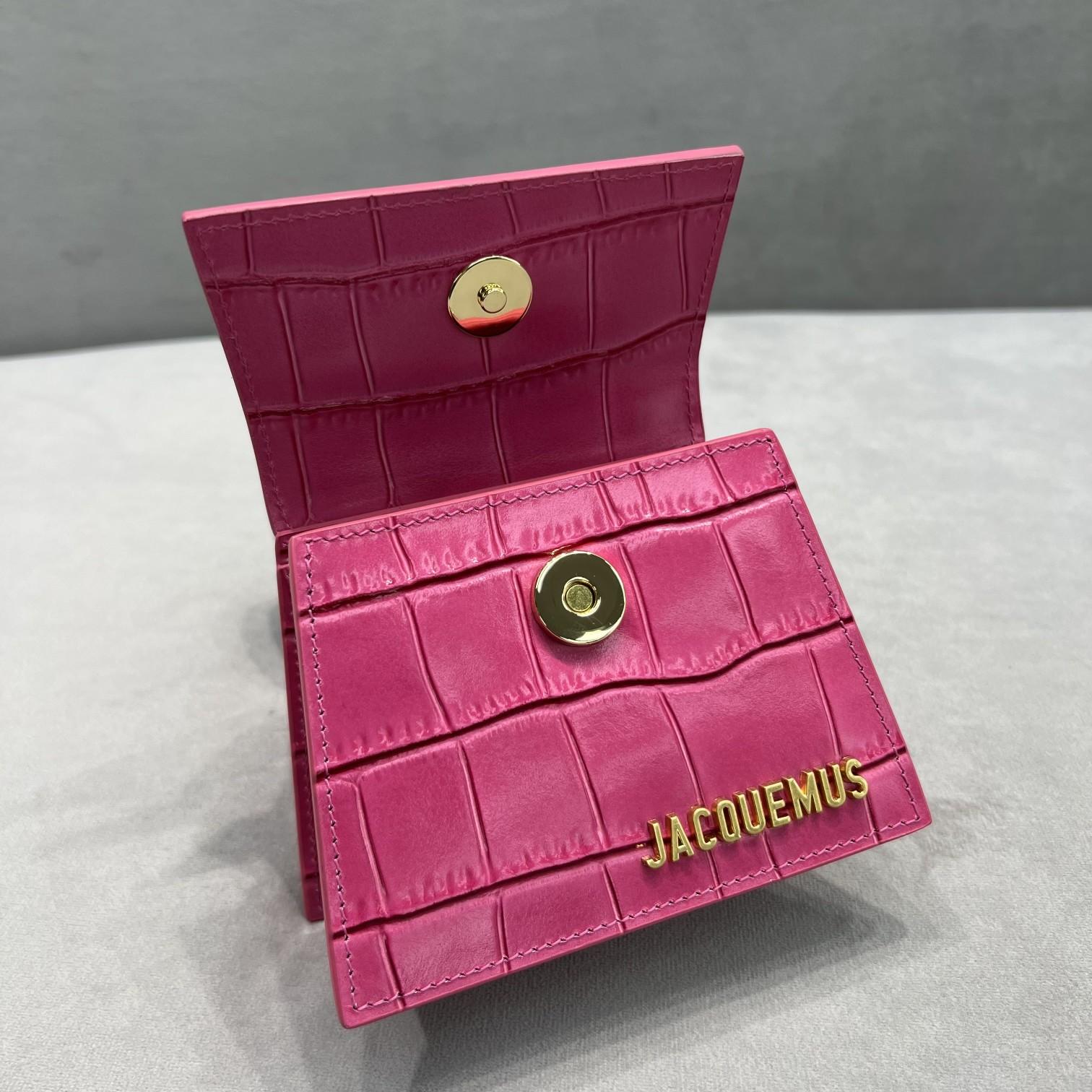 Jacquemus Le Chiquito Signature Mini Handbag(12-8-5cm) - DesignerGu