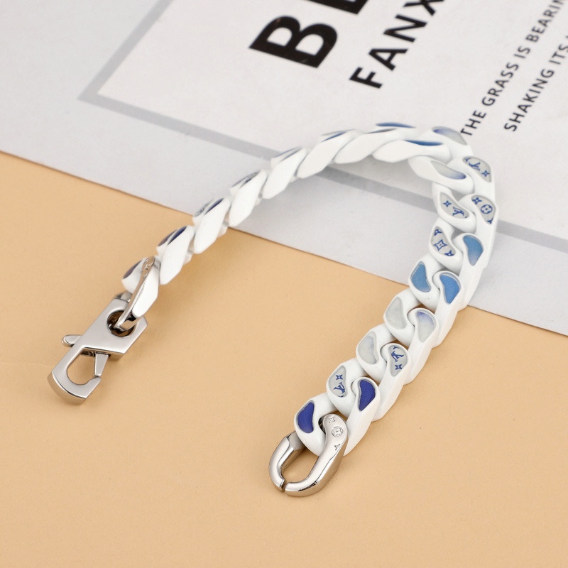 Louis Vuitton Chain Links Bracelet    - DesignerGu