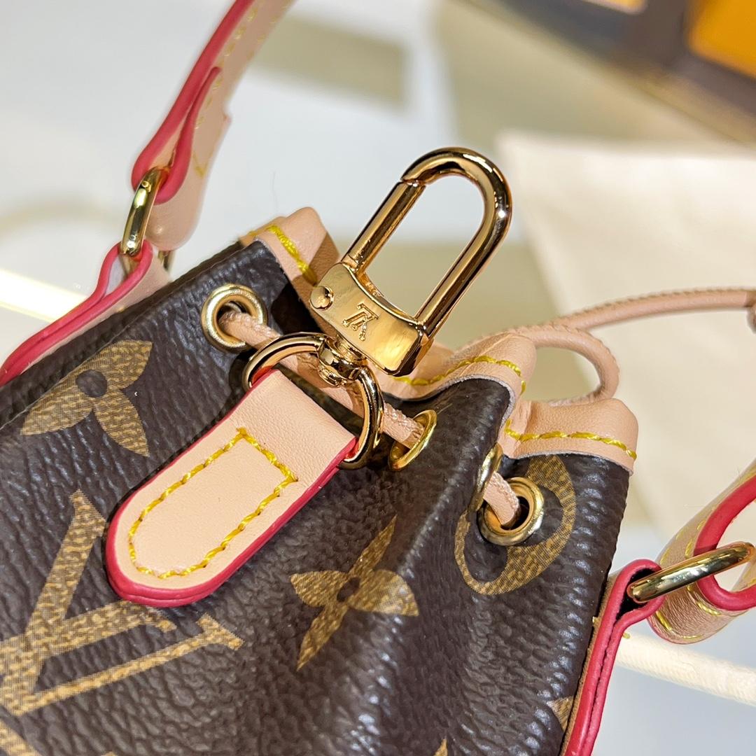 Louis Vuitton  Micro Noé Bag Charm    M00818 - DesignerGu