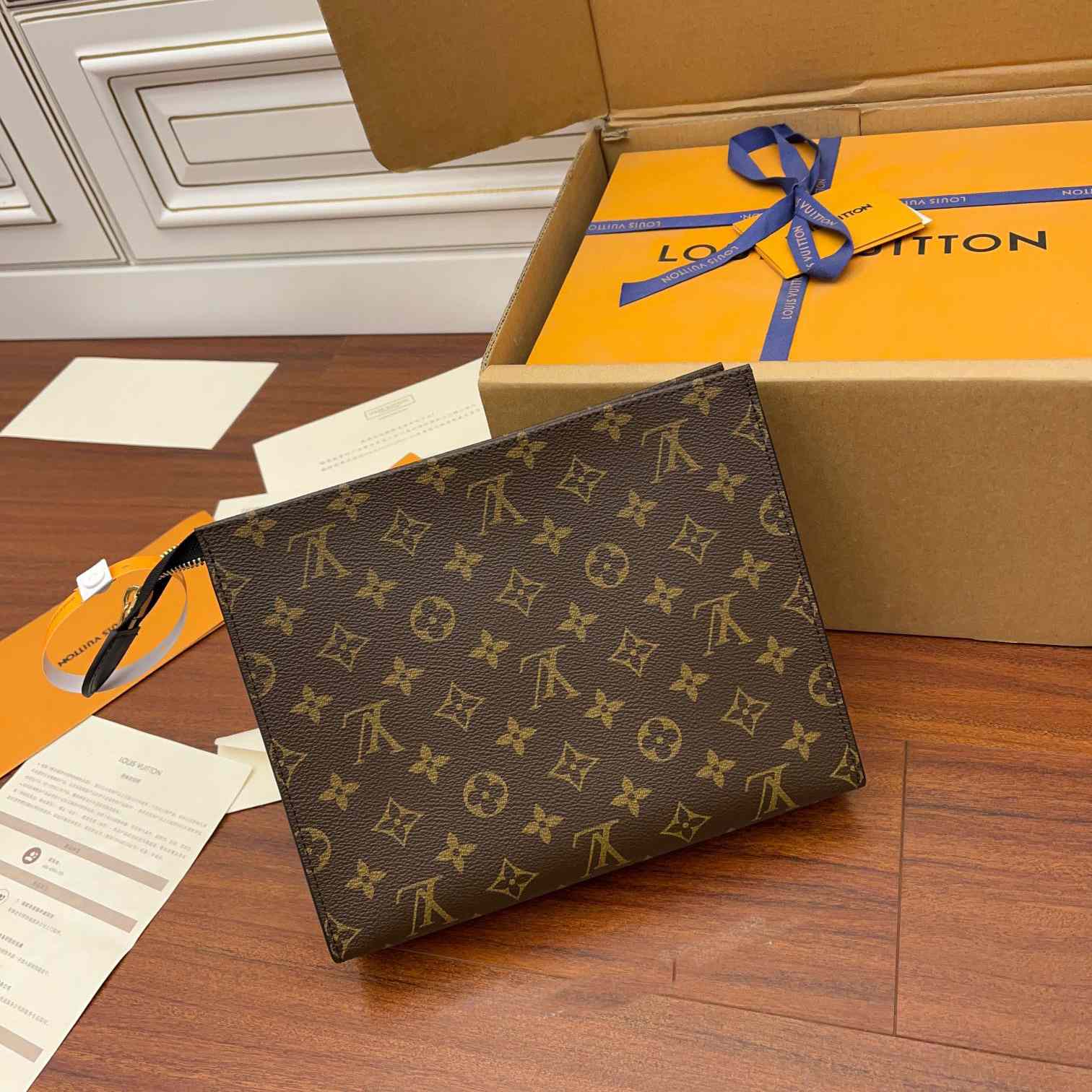 Louis Vuitton Poche Toilette NM(25-20-5.5cm)    M46037 - DesignerGu