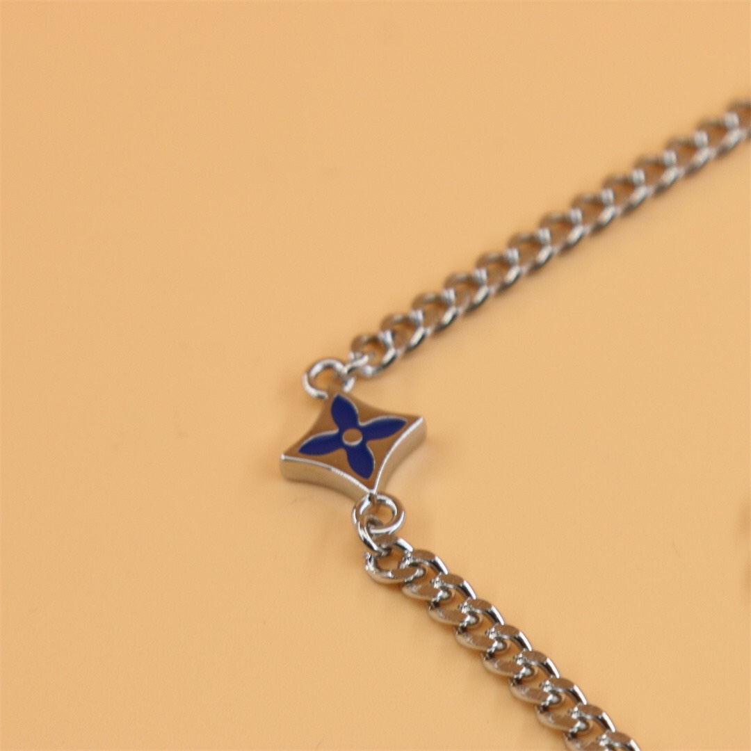 Louis Vuitton LV Sunrise Necklace   M00652 - DesignerGu