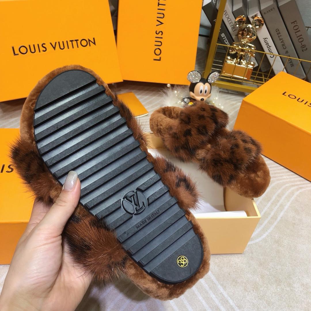 Louis Vuitton Mink Fur Bom Dia Slippers  - DesignerGu