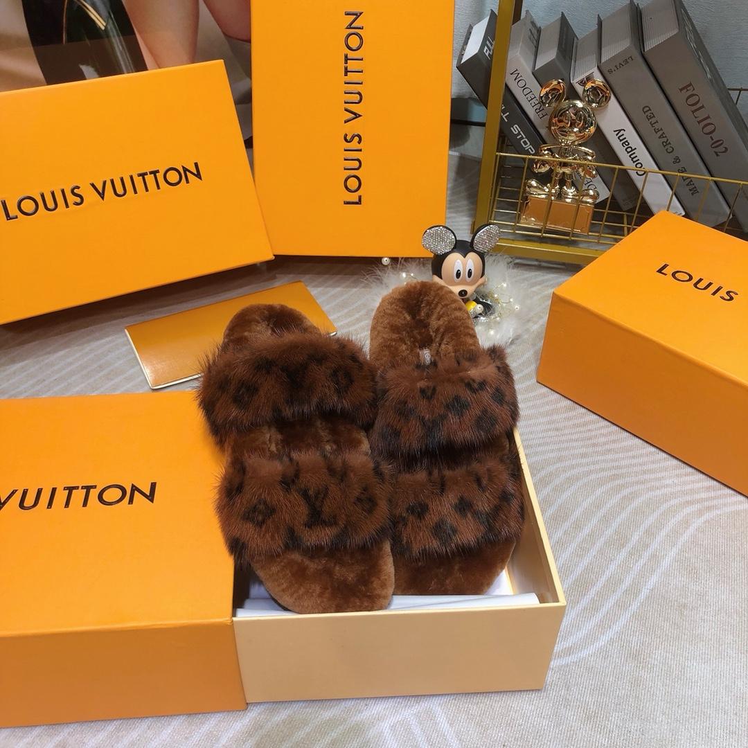 Louis Vuitton Mink Fur Bom Dia Slippers  - DesignerGu