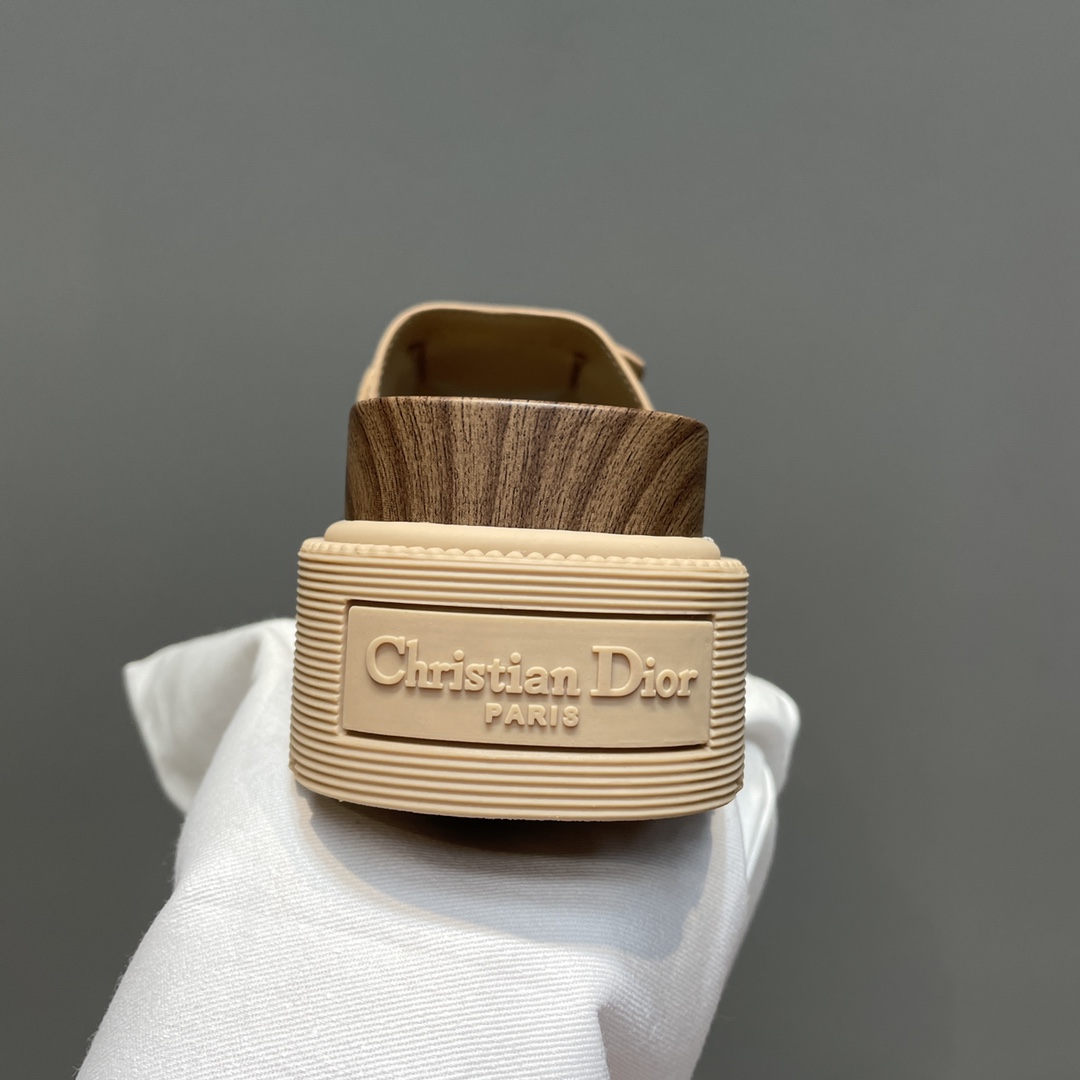 Dior Diorquake Strap Slide - DesignerGu