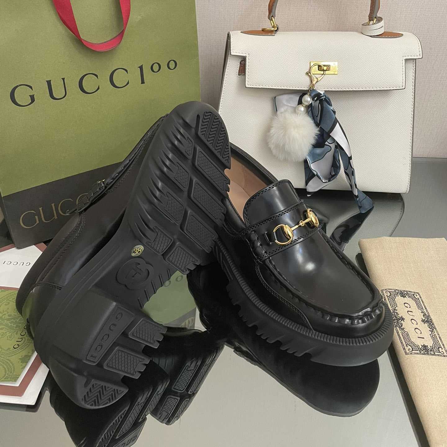 Gucci Women's Loafer With Horsebit - DesignerGu