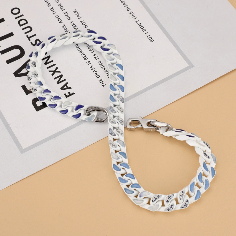 Louis Vuitton  Chain Links Necklace   - DesignerGu