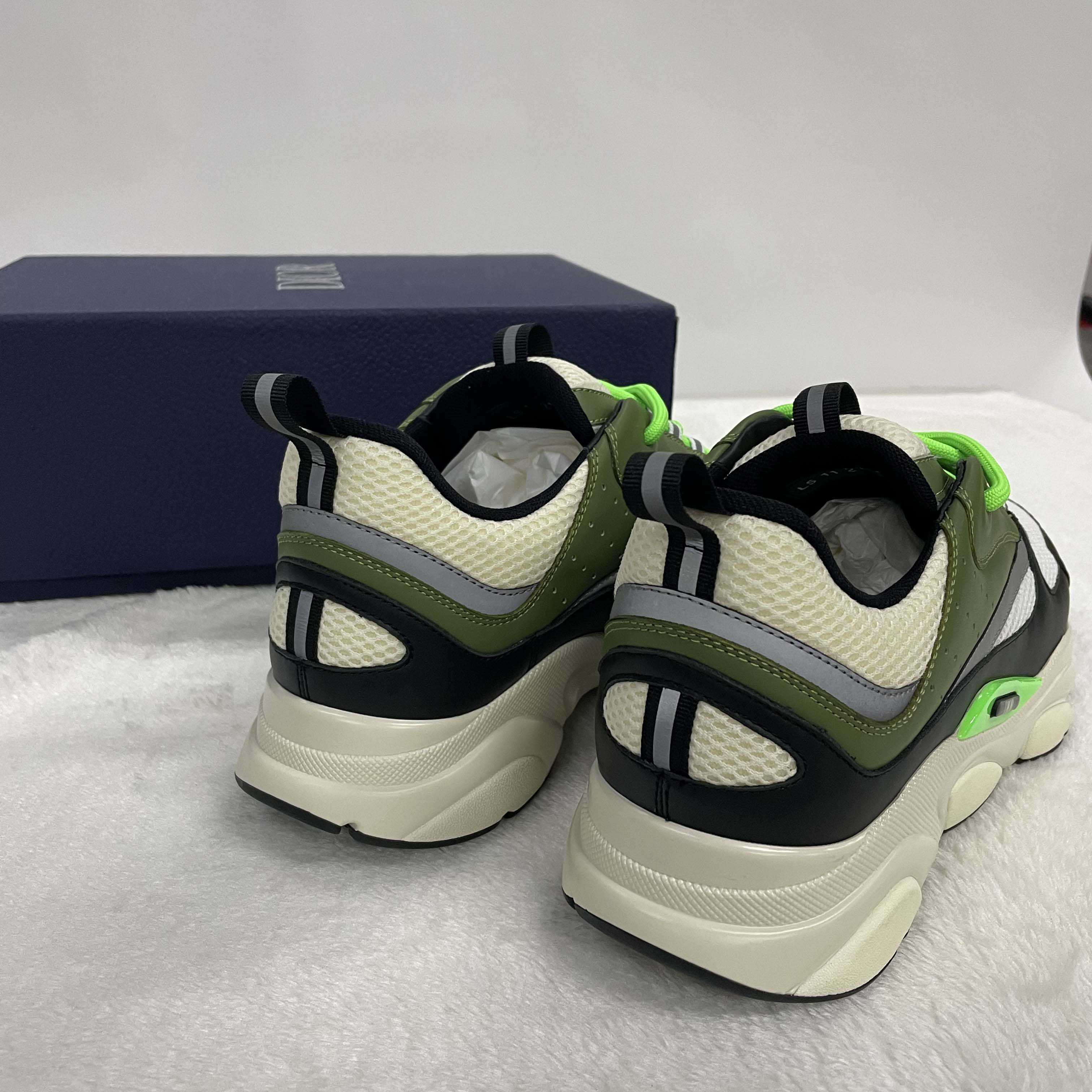 Dior B22 Sneaker  - DesignerGu