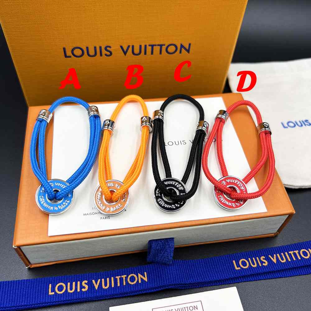 Louis VuittonLV Disc Bracelet    M00654 - DesignerGu