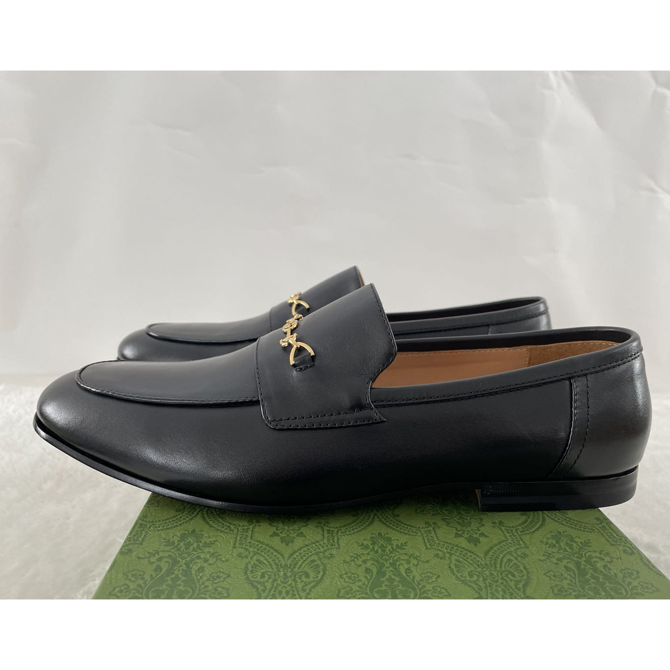 Gucci Men's Loafer With Horsebit - DesignerGu