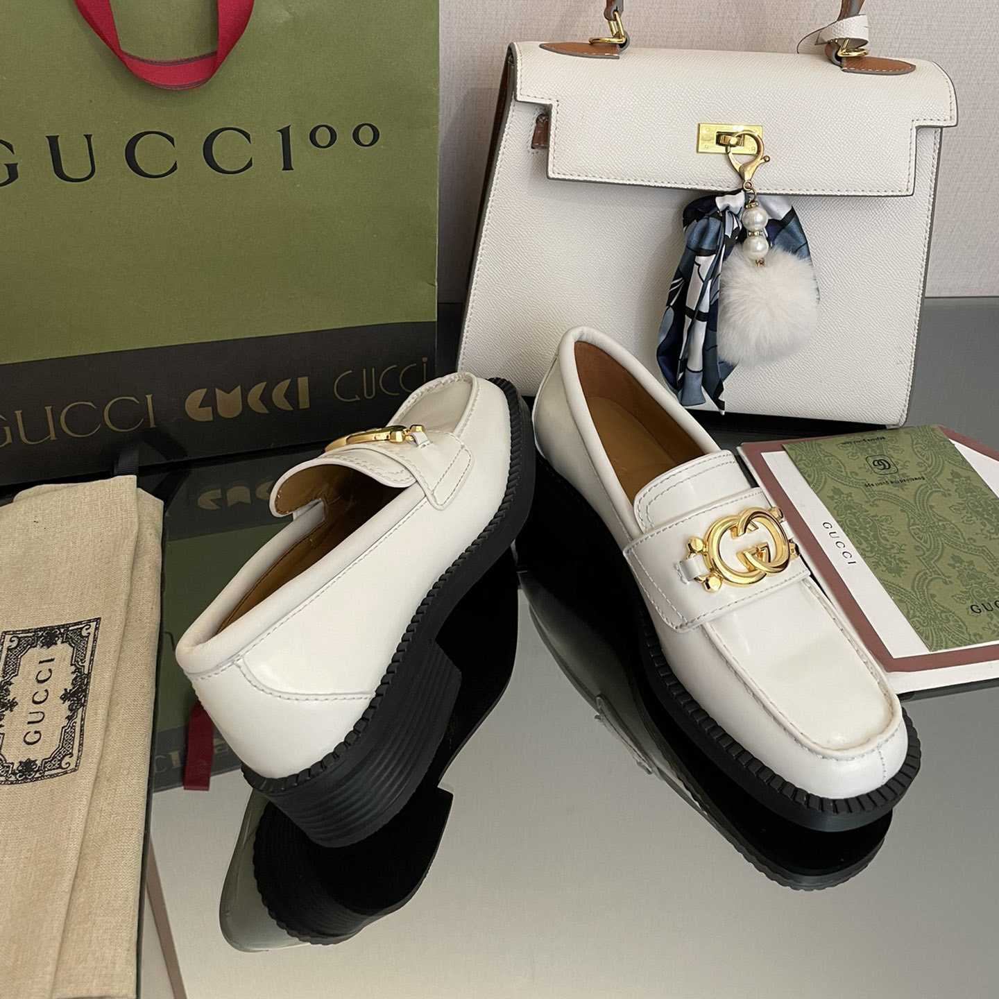 Gucci Women's Loafer With Interlocking G - DesignerGu