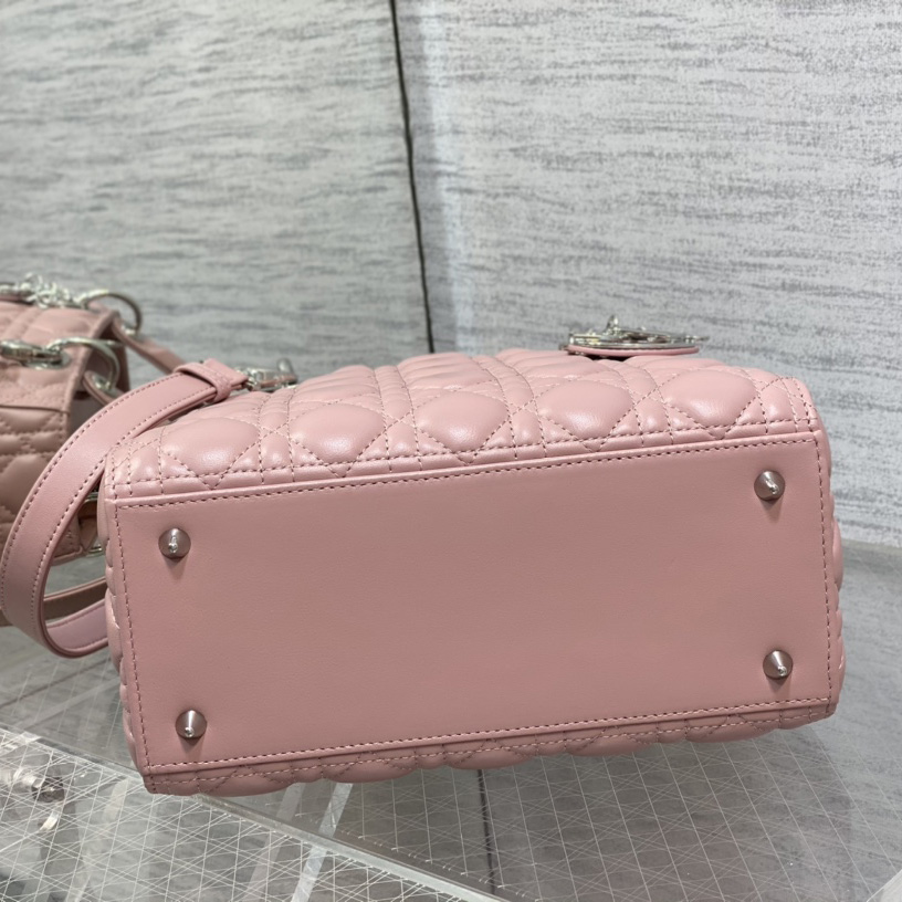 Dior Medium Lady Dior Bag   24cm - DesignerGu