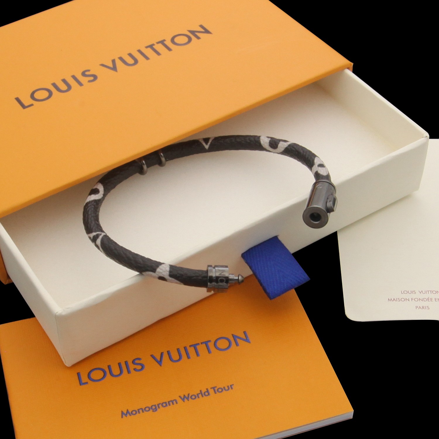 Louis Vuitton Bracelet Hang It      M8002E - DesignerGu