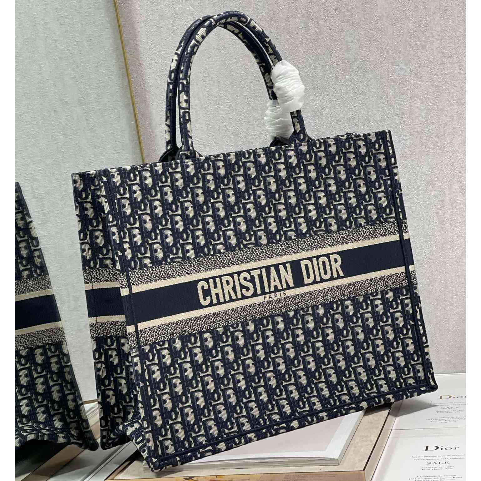 Dior Large Dior Book Tote(41-32cm) - DesignerGu