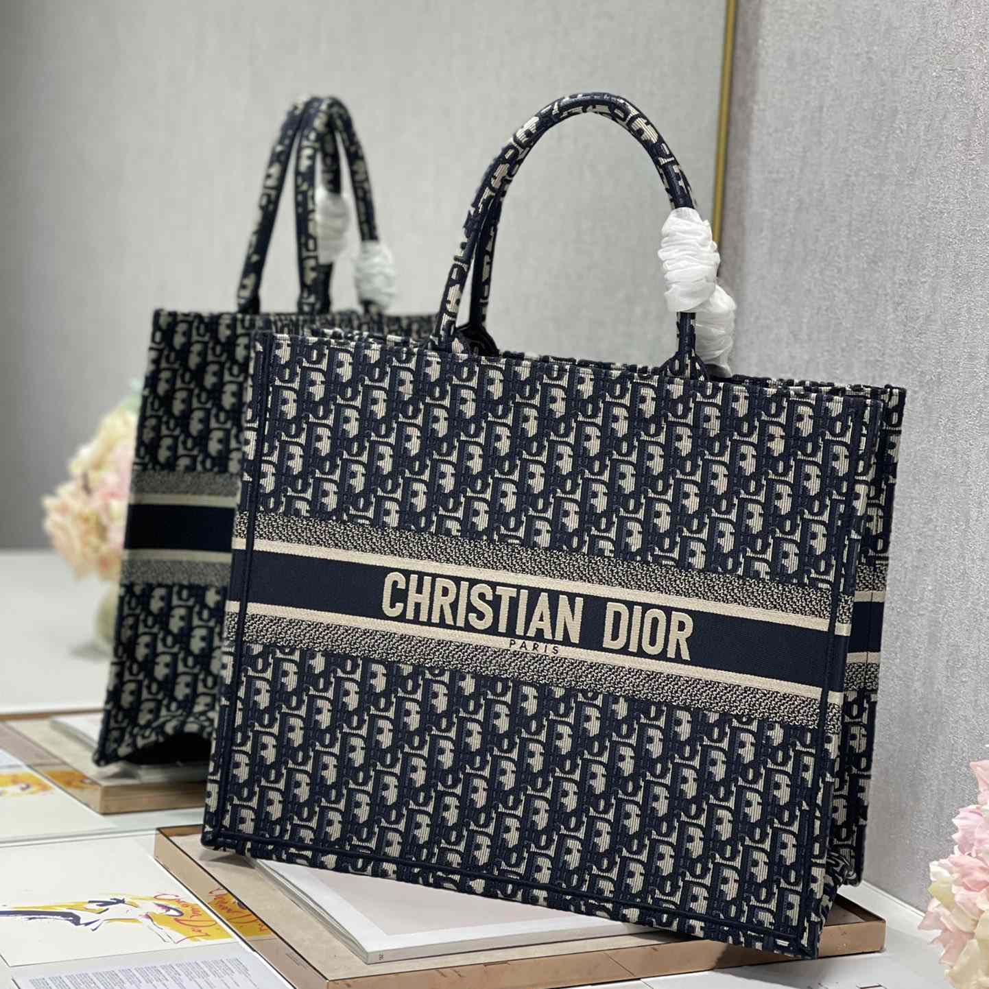 Dior Large Dior Book Tote(41-32cm) - DesignerGu