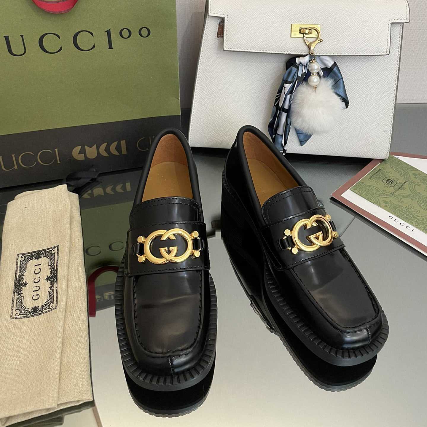 Gucci Women's Loafer With Interlocking G - DesignerGu