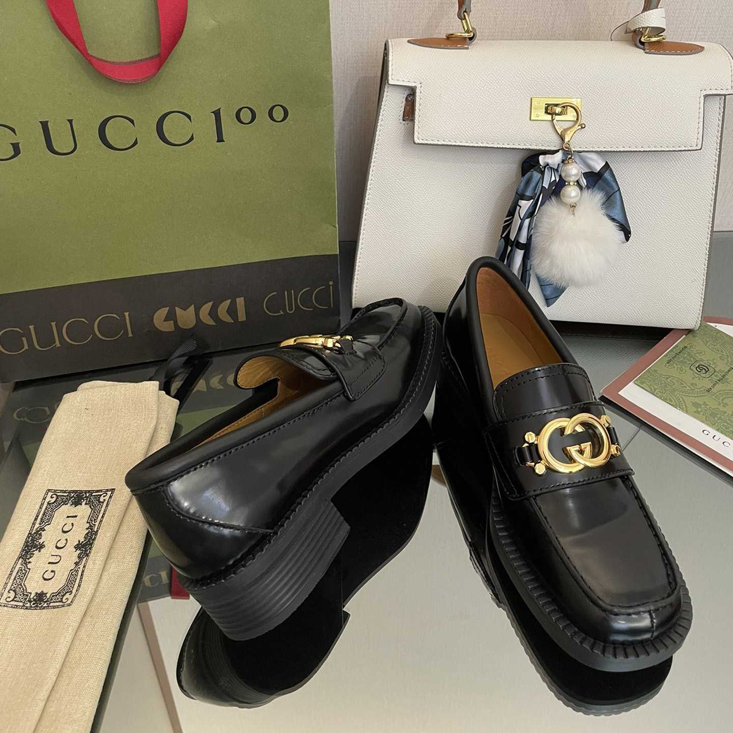 Gucci Women's Loafer With Interlocking G - DesignerGu