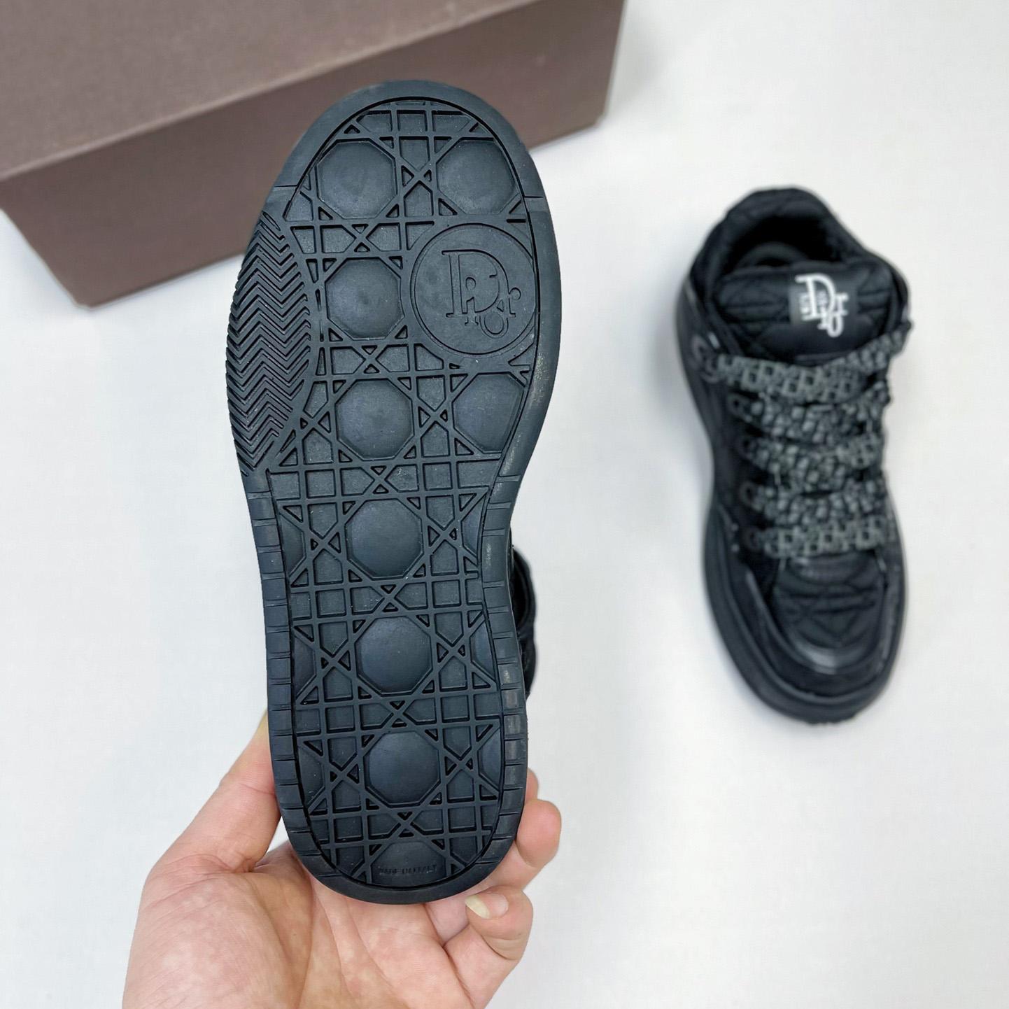 Dior “CD Icon” Sneaker - DesignerGu