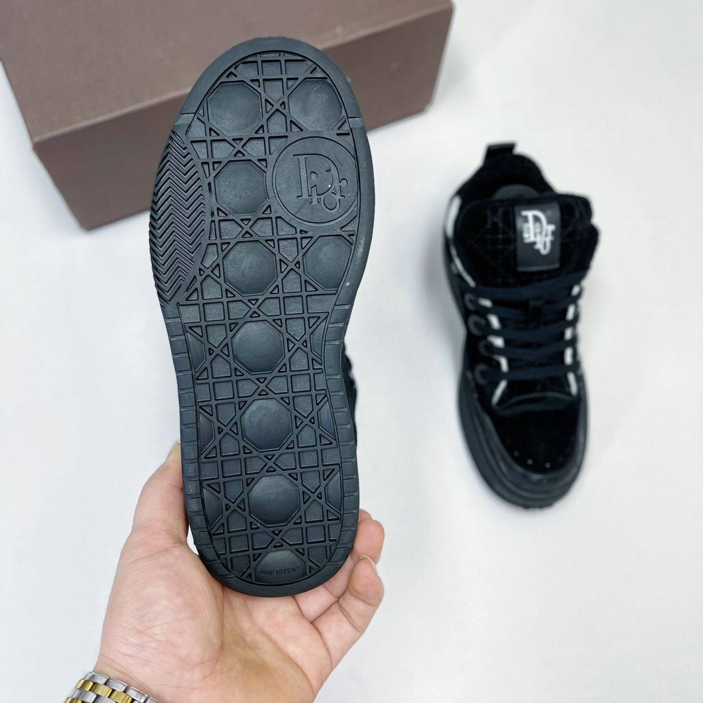 Dior “CD Icon” Sneaker - DesignerGu