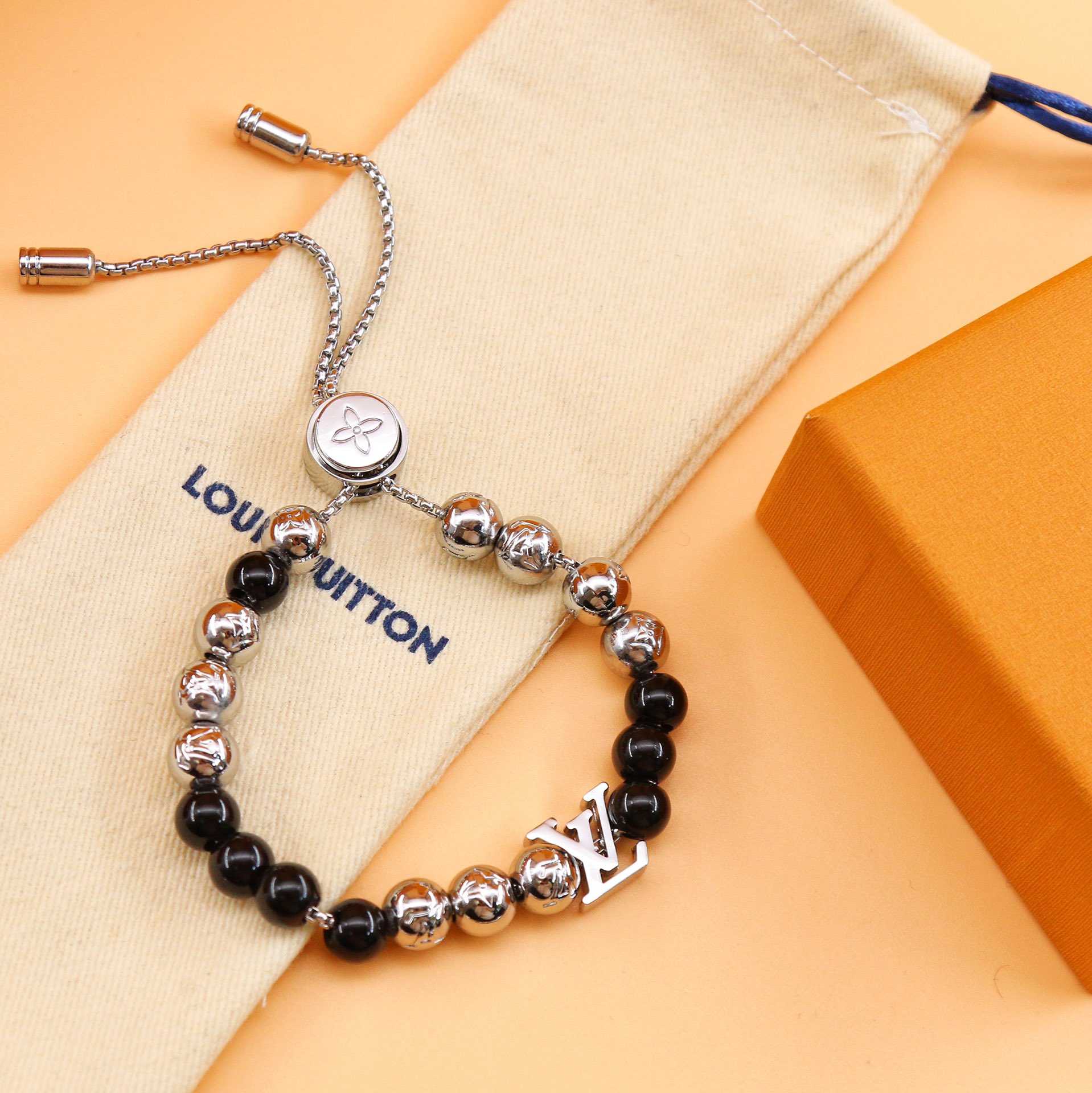 Louis Vuitton Monogram Beads Bracelet   M00512 - DesignerGu