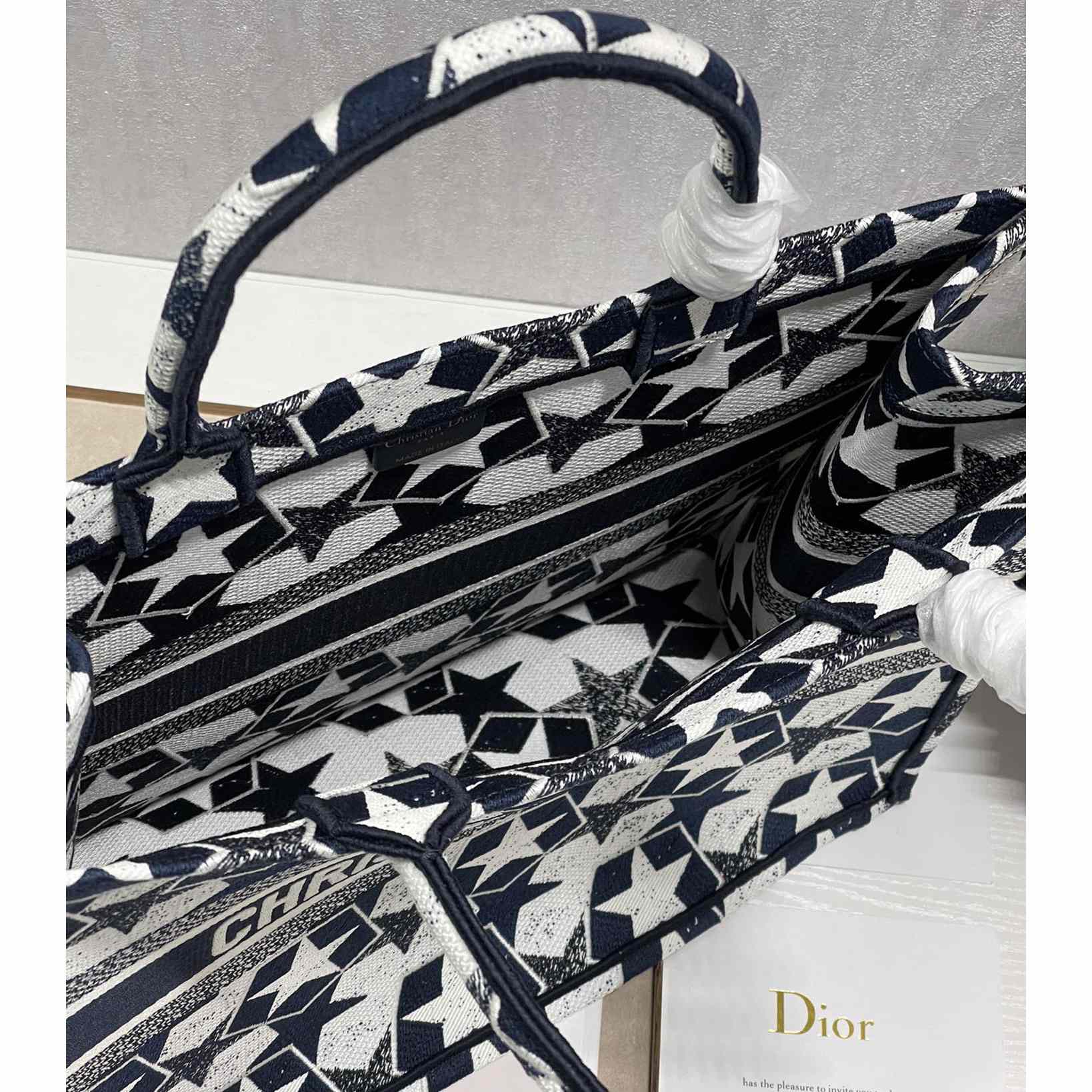 Dior Large Dior Book Tote(41-32cm) - DesignerGu