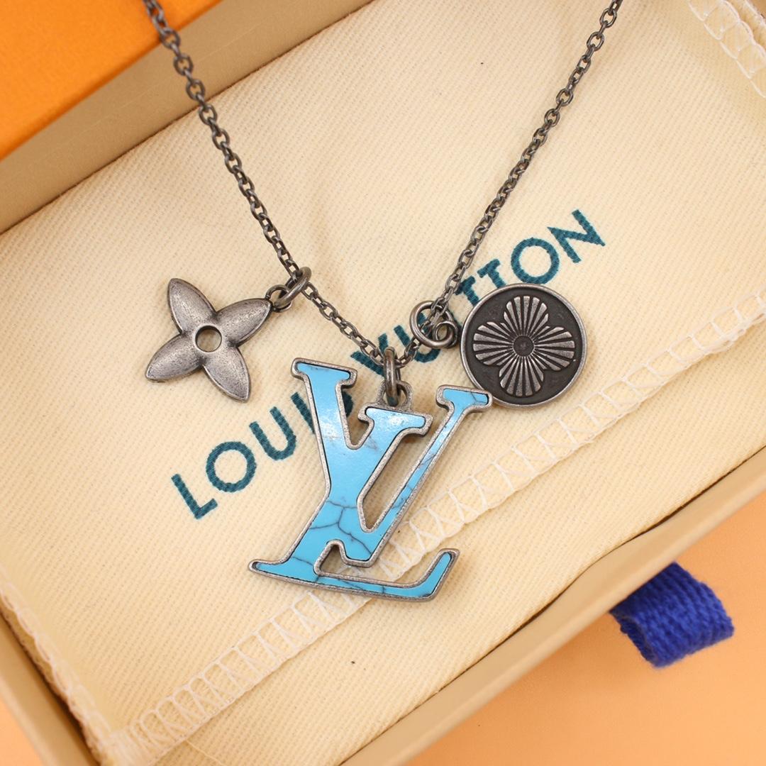 Louis Vuitton Pendant Chain LV Turquoise Necklace    M68904 - DesignerGu