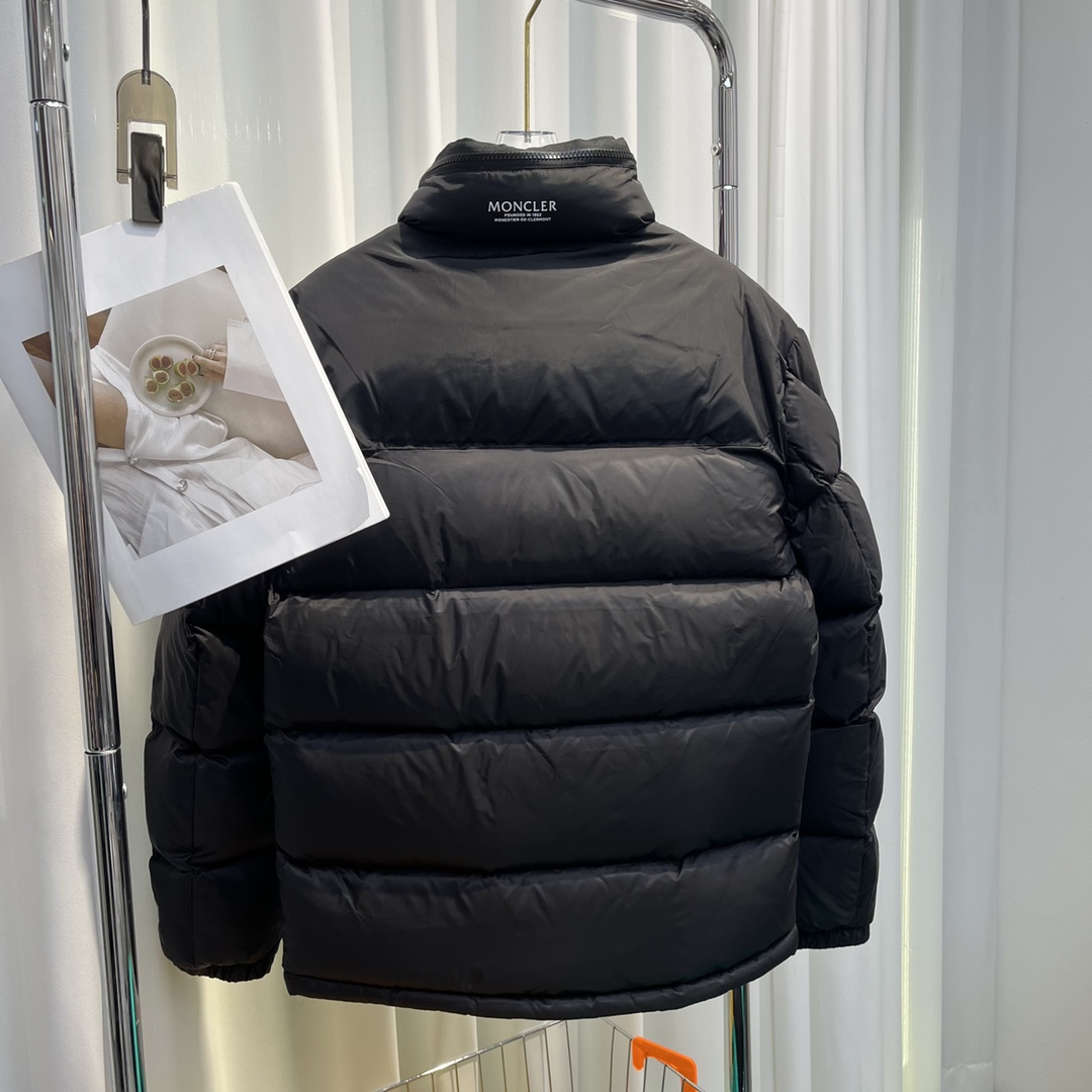 Moncler Peuplier Short Down Jacket - DesignerGu