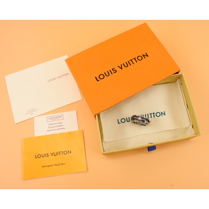 Louis Vuitton Pin Lock Rings - DesignerGu